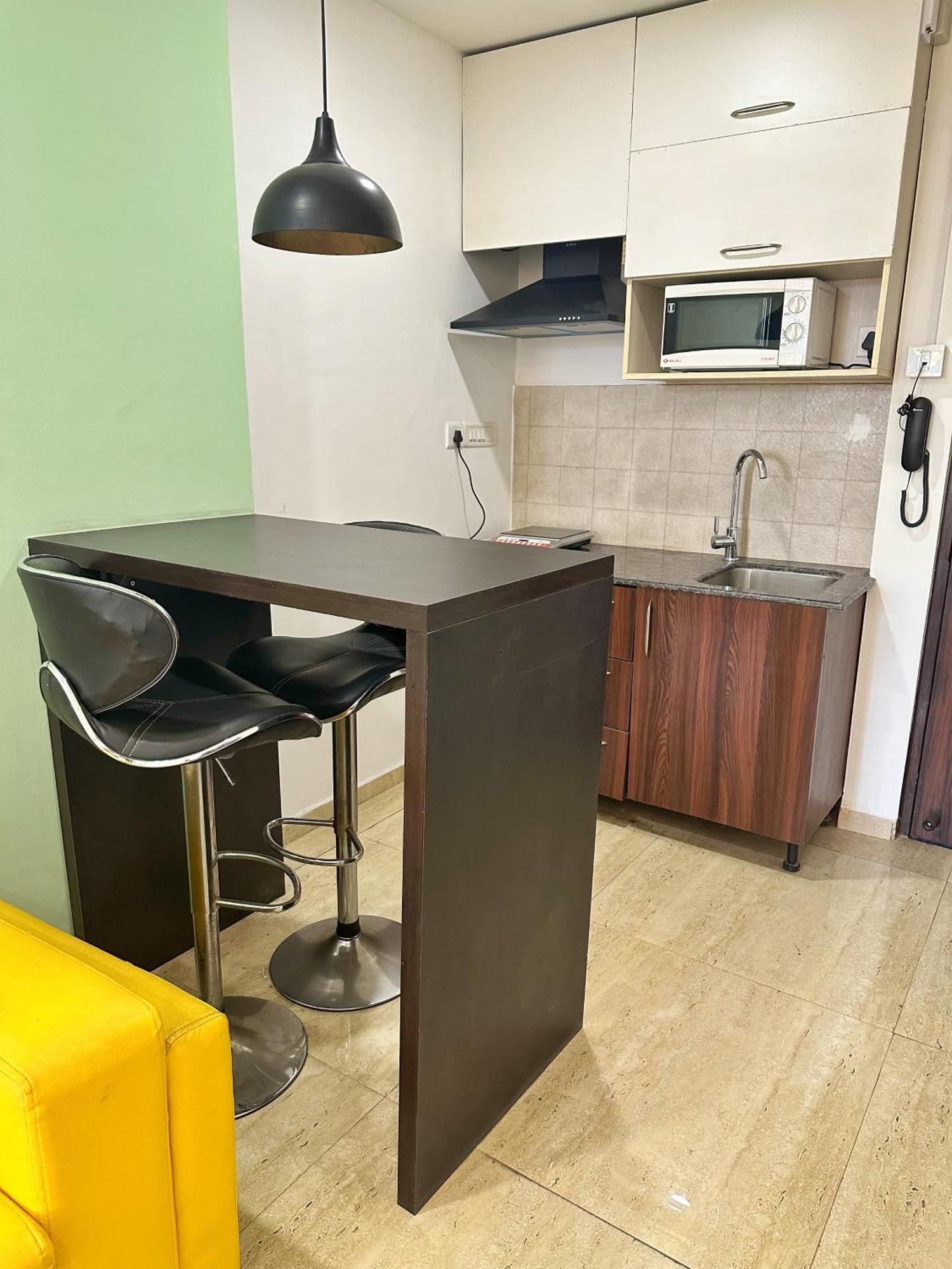 Flamingo Hotel Sector 67 I Studio Rooms I คูร์เคาน์ ภายนอก รูปภาพ