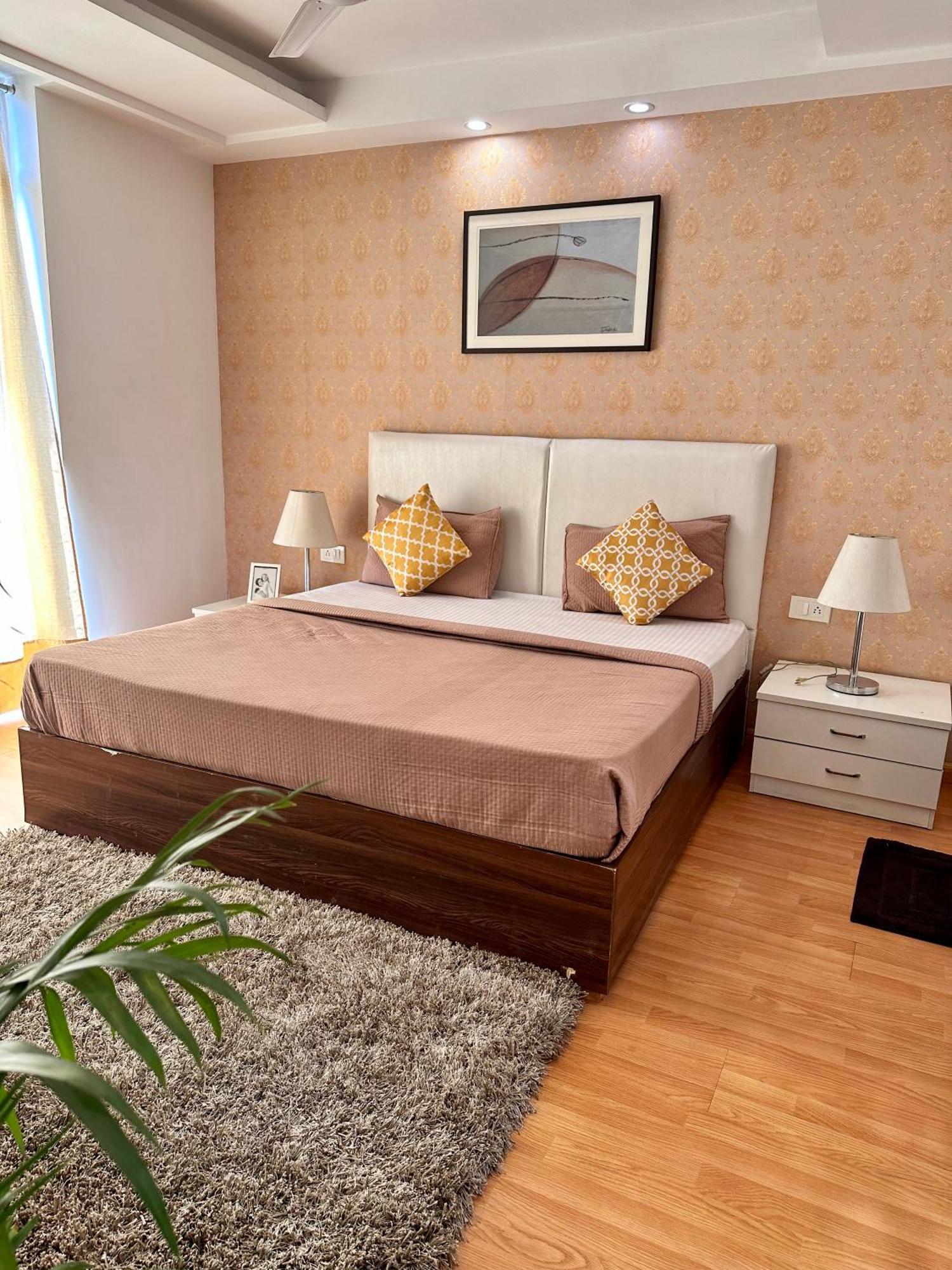 Flamingo Hotel Sector 67 I Studio Rooms I คูร์เคาน์ ภายนอก รูปภาพ